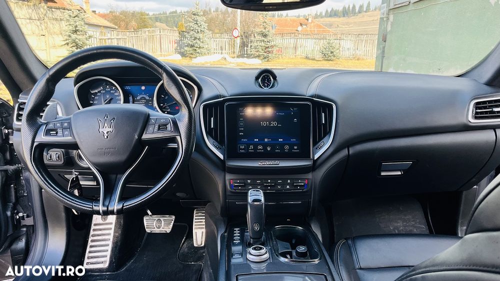 Maserati Ghibli GranSport - 24