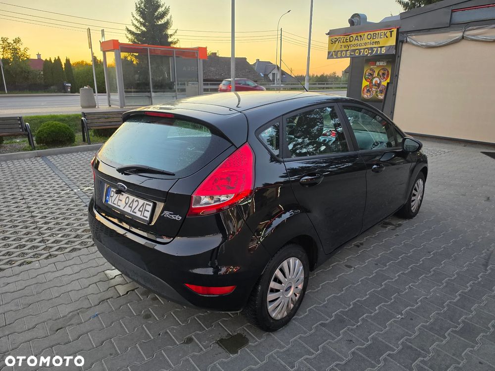 Ford Fiesta - 7
