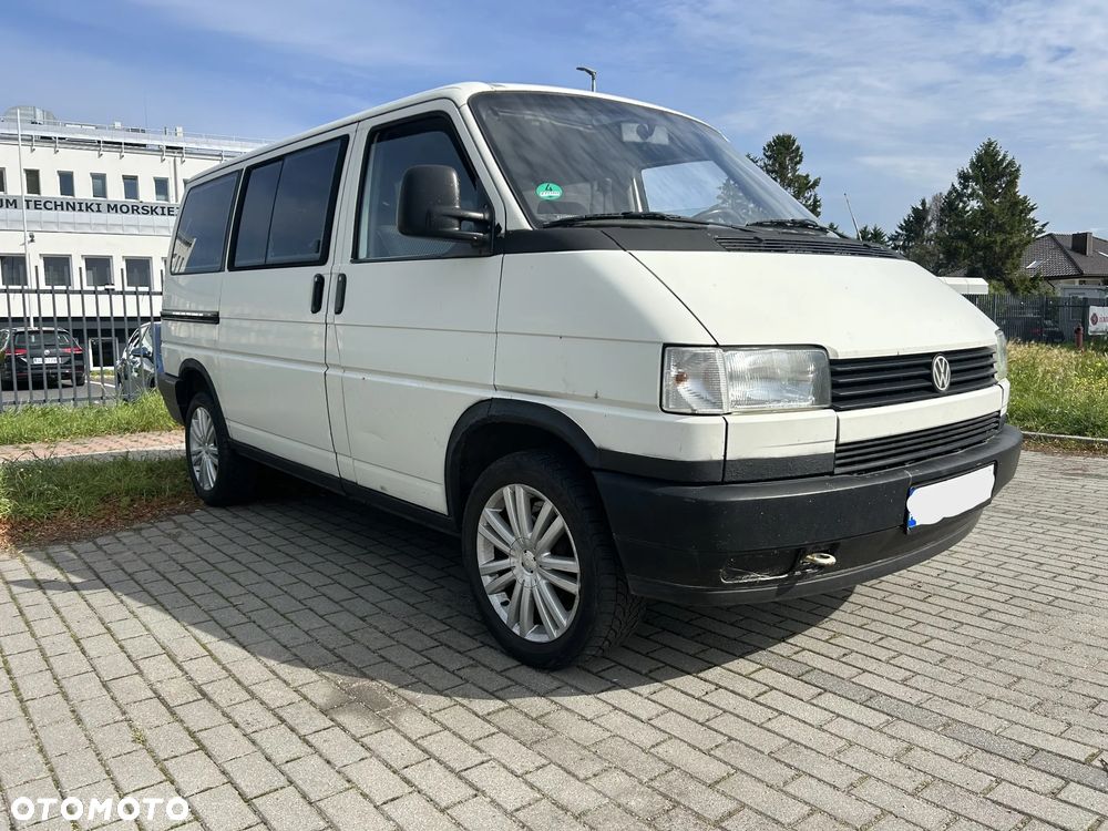 Volkswagen Transporter - 1