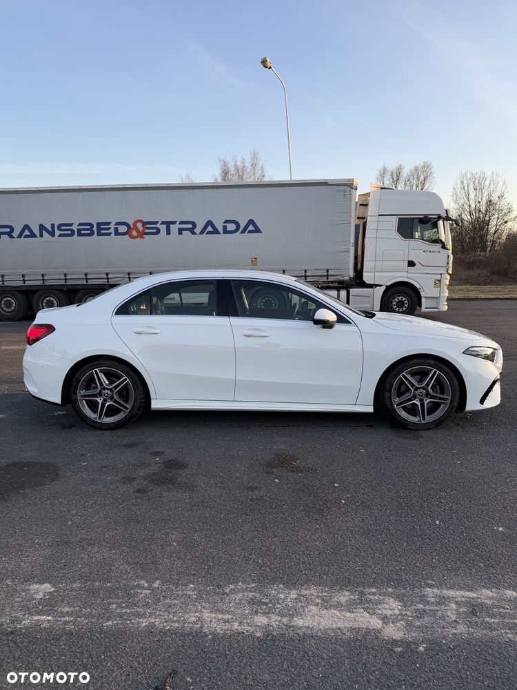 Mercedes-Benz Klasa A 200 AMG Line 7G-DCT - 4