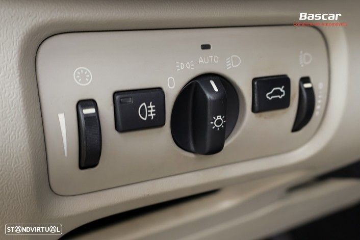 Volvo V40 Cross Country 1.6 D2 VOR Powershift - 32