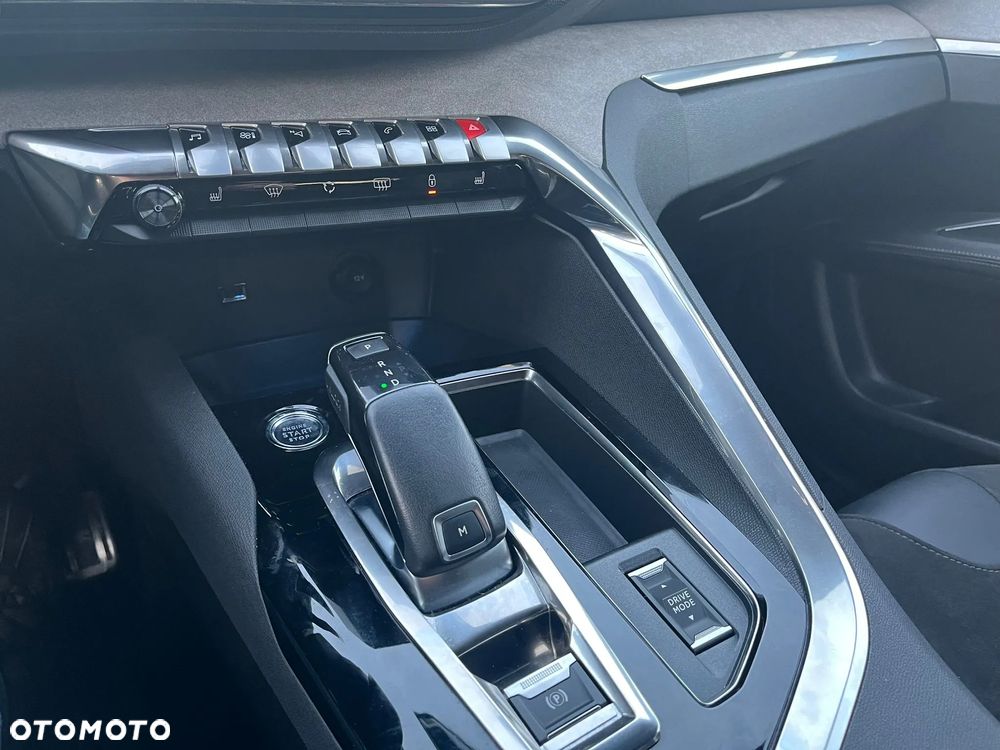 Peugeot 3008 1.6 PureTech GPF GT Line S&S EAT8 - 20