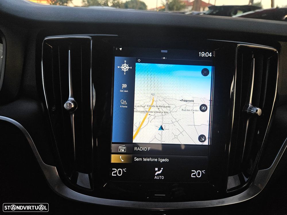 Volvo V60 2.0 D3 Momentum - 30