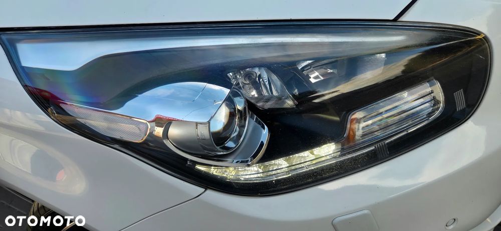 Kia Carens 1.7 CRDi 141 ISG Vision - 22