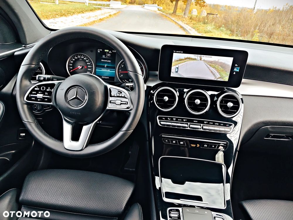 Mercedes-Benz GLC 200 4Matic 9G-TRONIC Exclusive - 17
