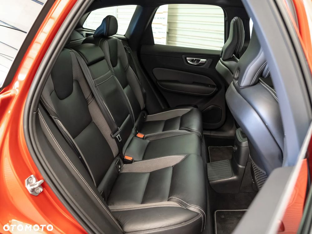 Volvo XC 60 - 33