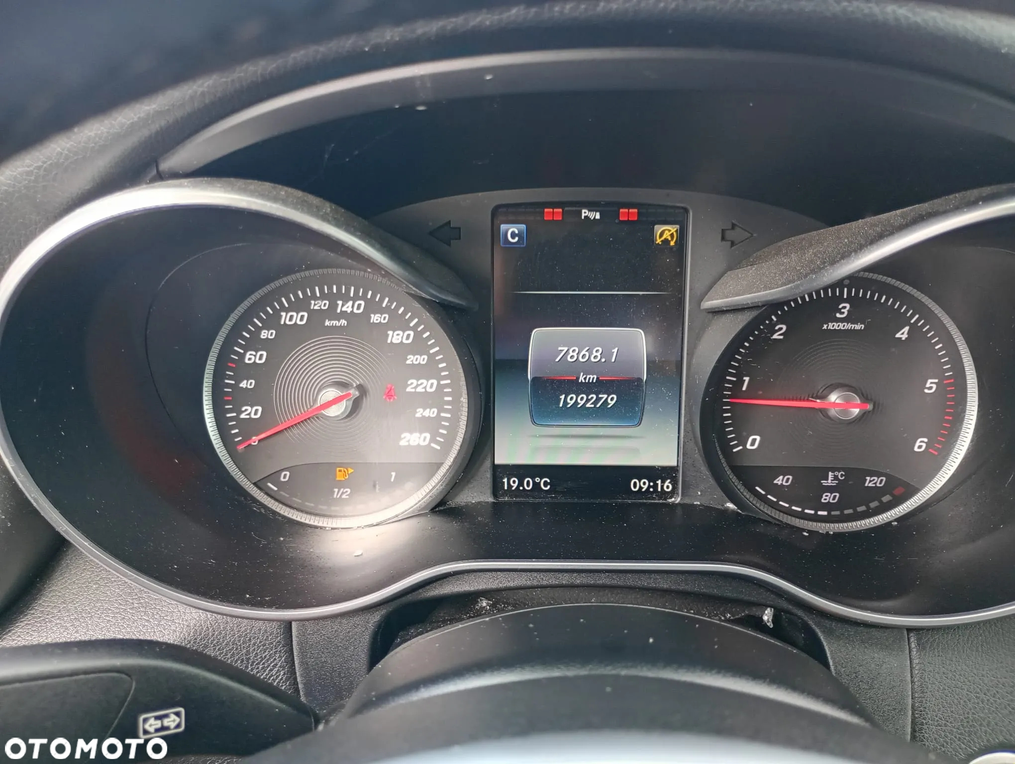 Mercedes-Benz Klasa C 220 d Coupe - 12
