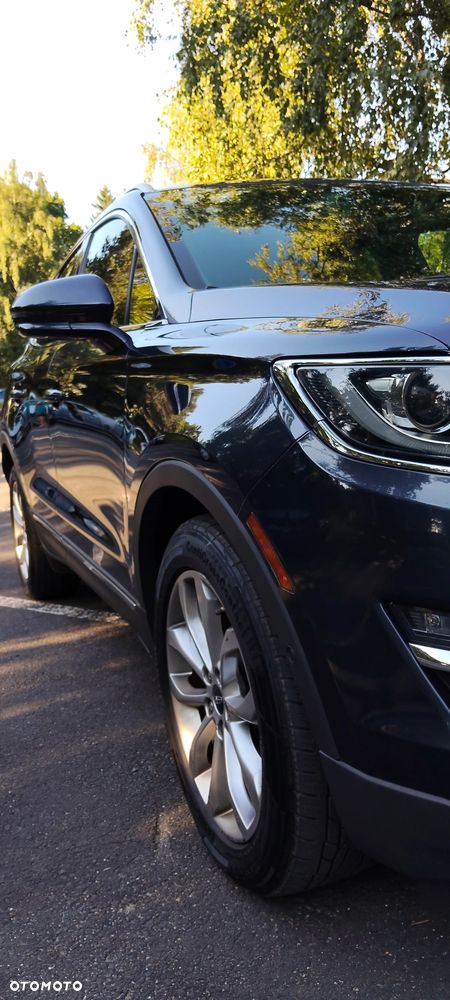 Lincoln MKC - 10