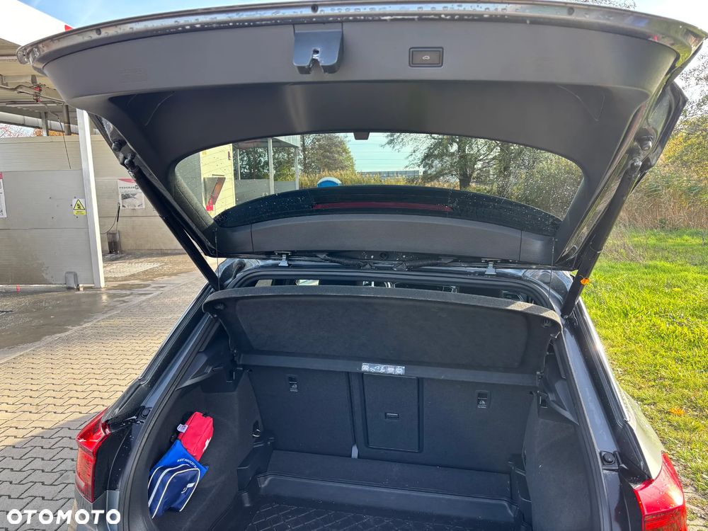 Volkswagen T-Roc 1.5 TSI R-Line DSG - 6