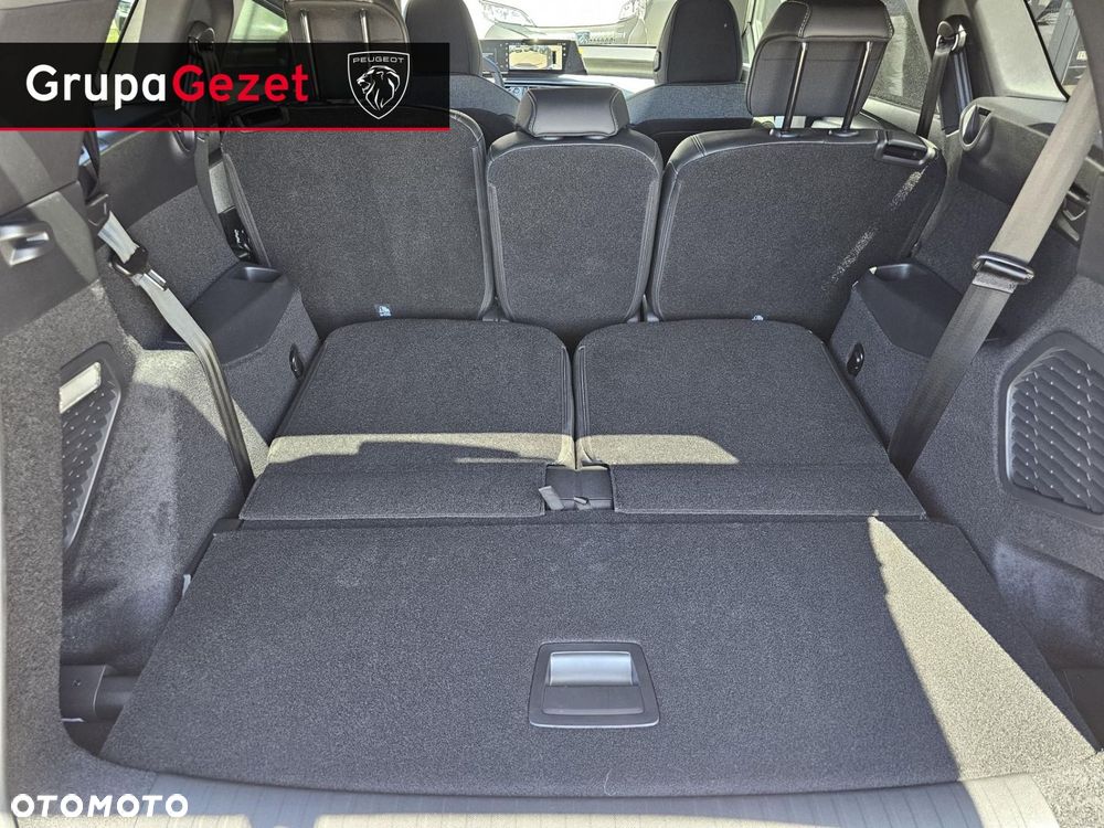 Peugeot 5008 - 24