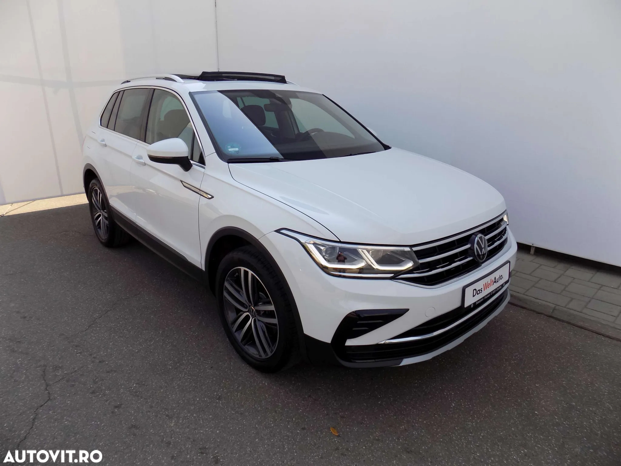 Volkswagen Tiguan 2.0 TDI SCR 4MOTION DSG Elegance - 8