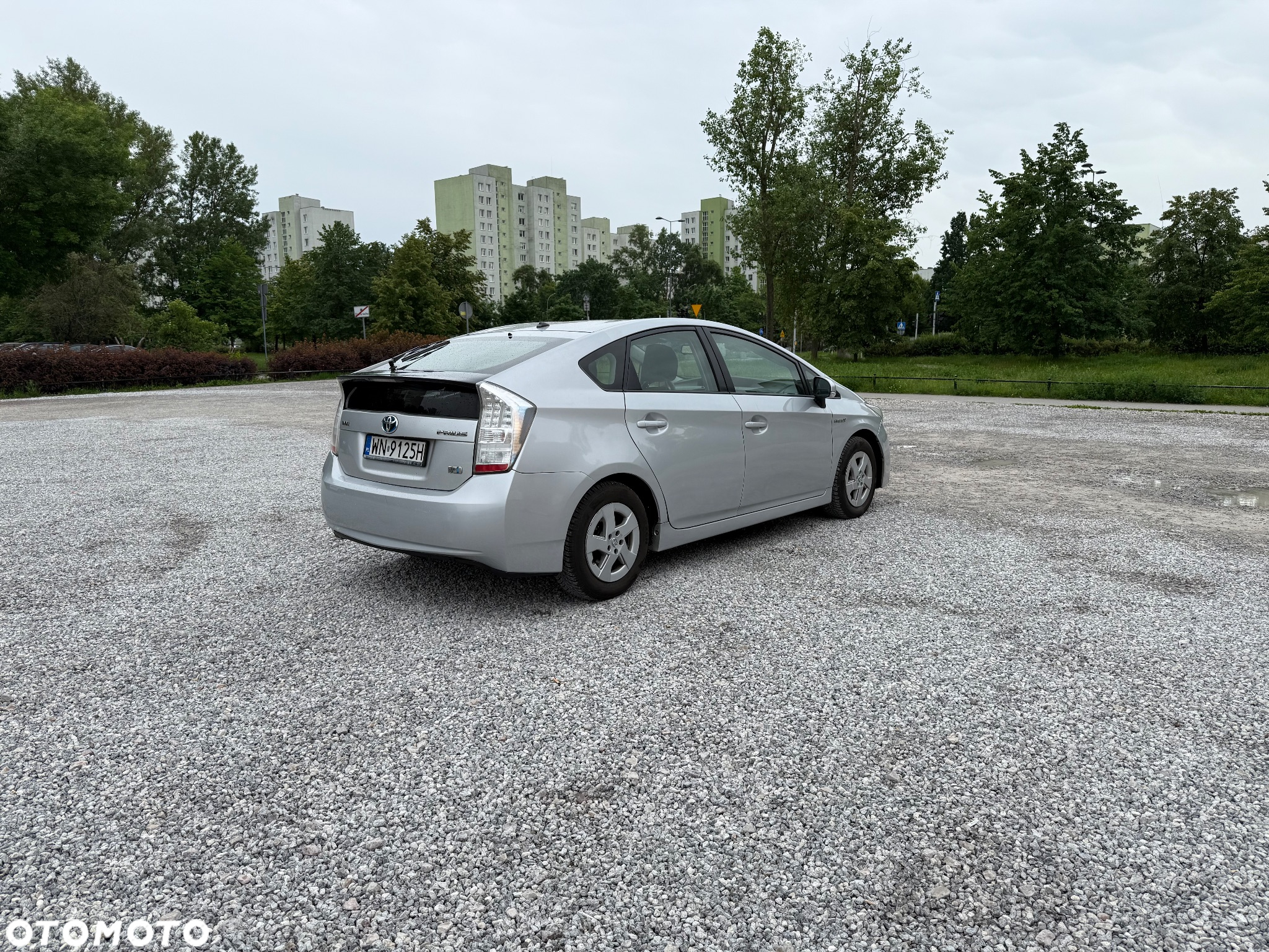 Toyota Prius - 4