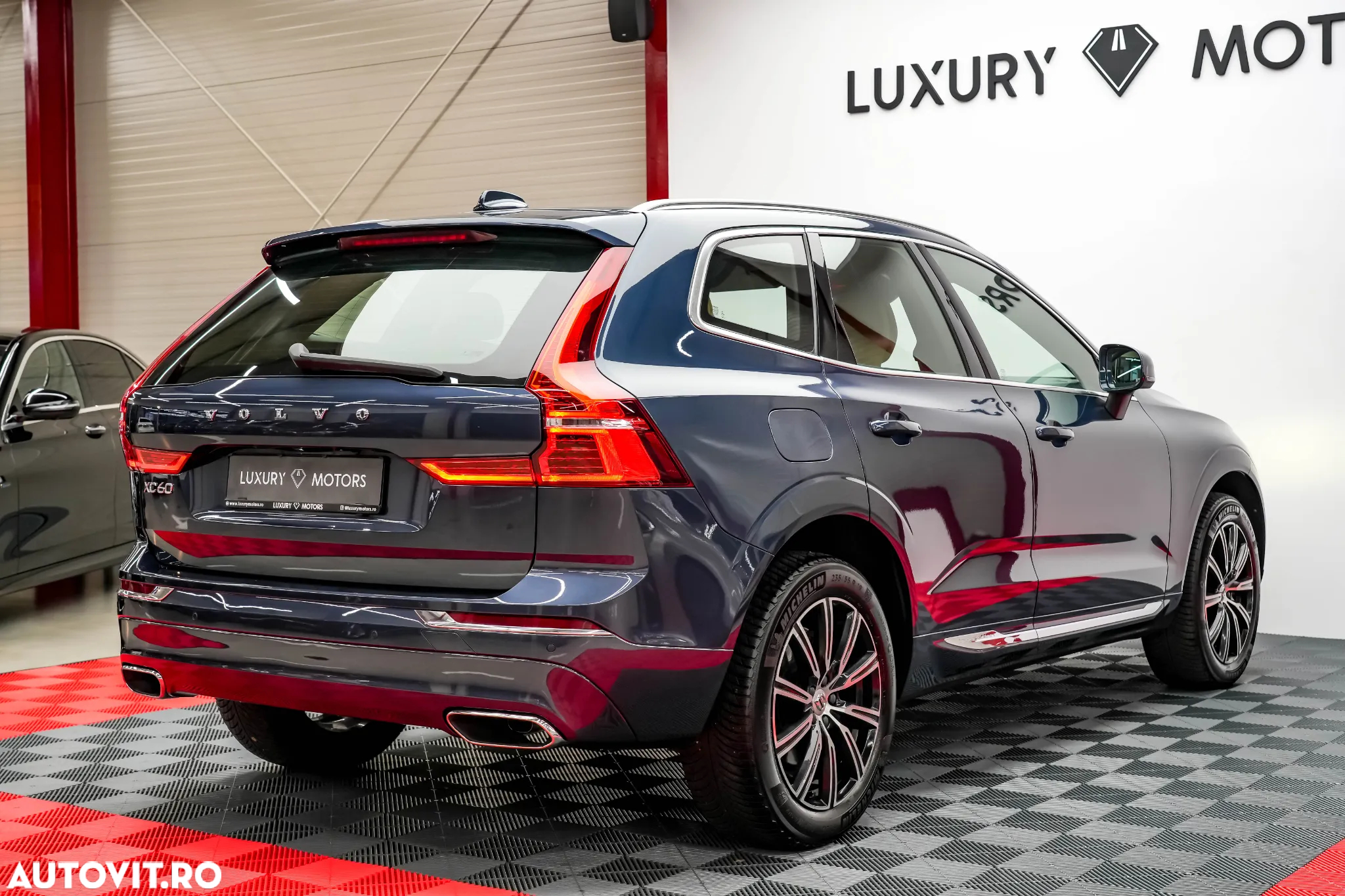Volvo XC 60 B4 MHEV AT8 AWD Inscription - 15