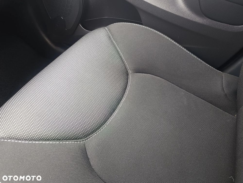 Renault Clio 1.2 16V 75 LIMITED - 17