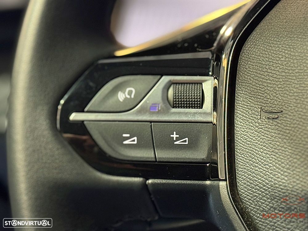 Peugeot 208 1.2 PureTech Allure - 21