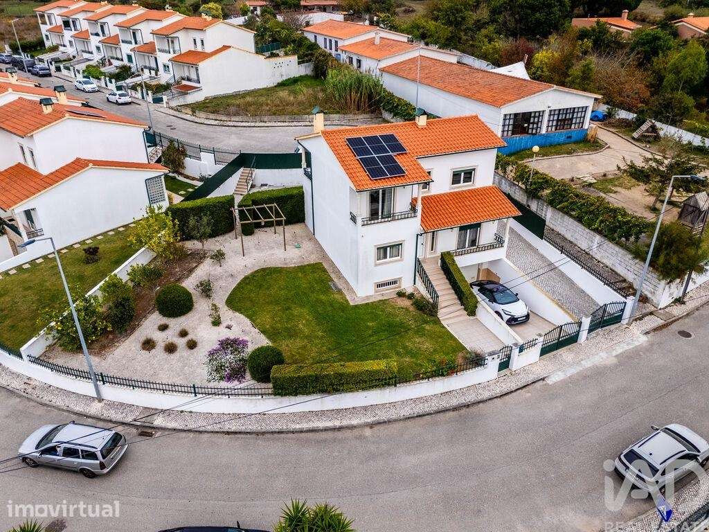 Casa / Villa T4 em Santa Maria, São Pedro e Sobral da Lagoa de 256,00