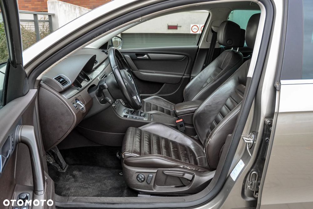 Volkswagen Passat - 7
