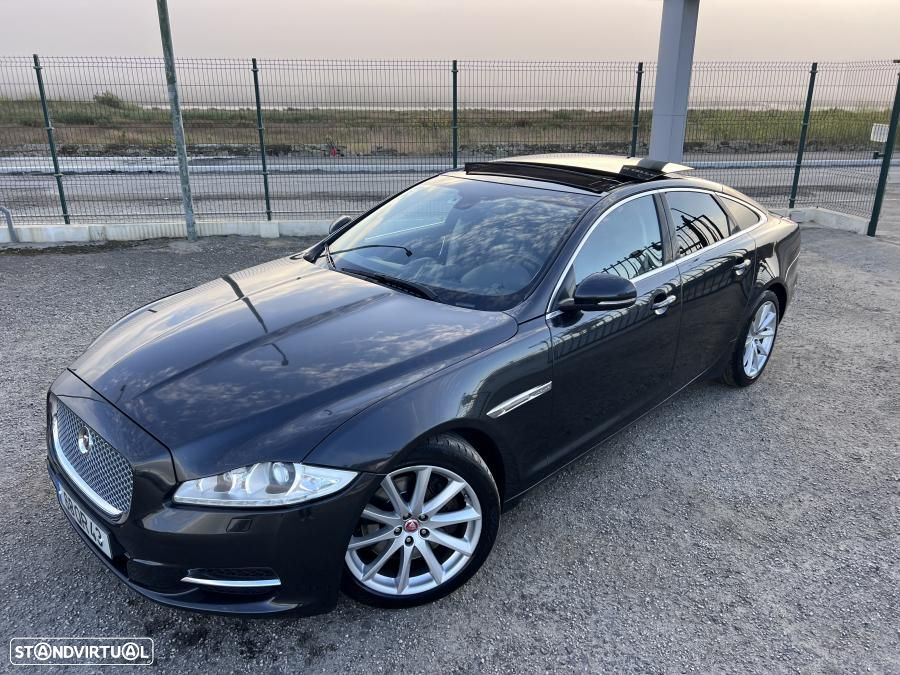 Jaguar XJ 3.0 D V6 Premium Luxury - 30