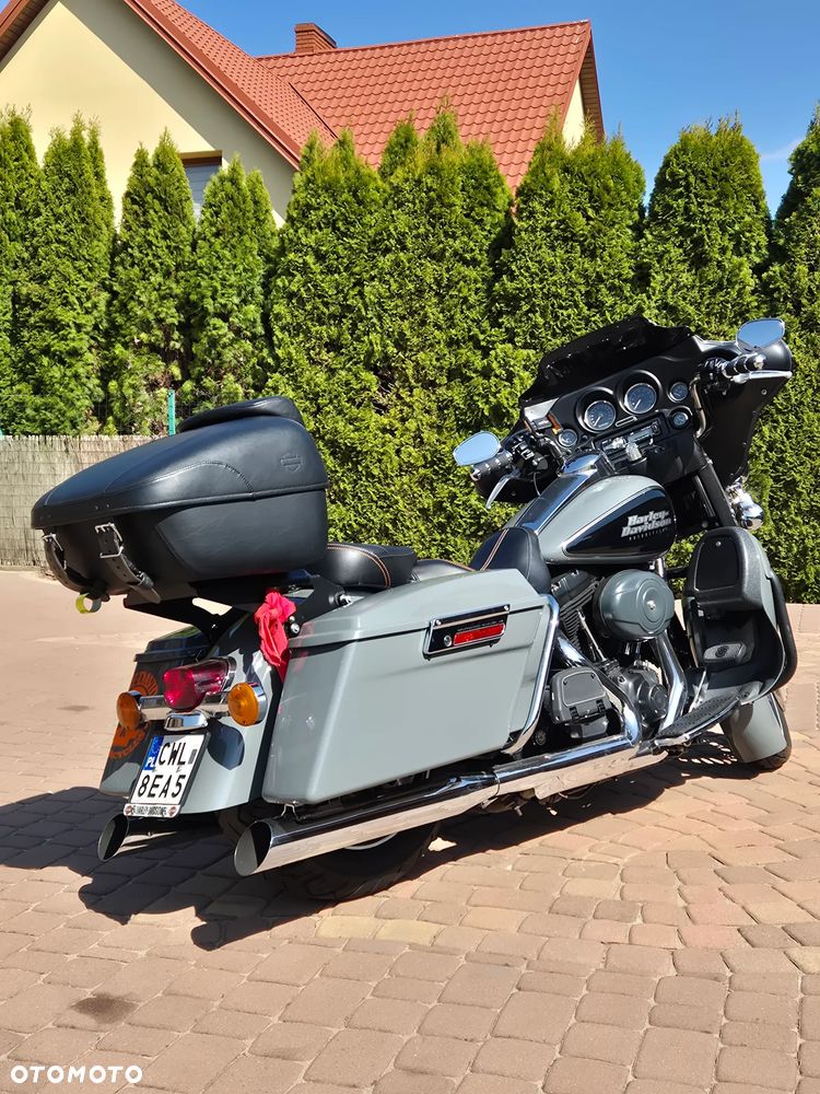 Harley-Davidson FLHT Electra Glide Standard - 3