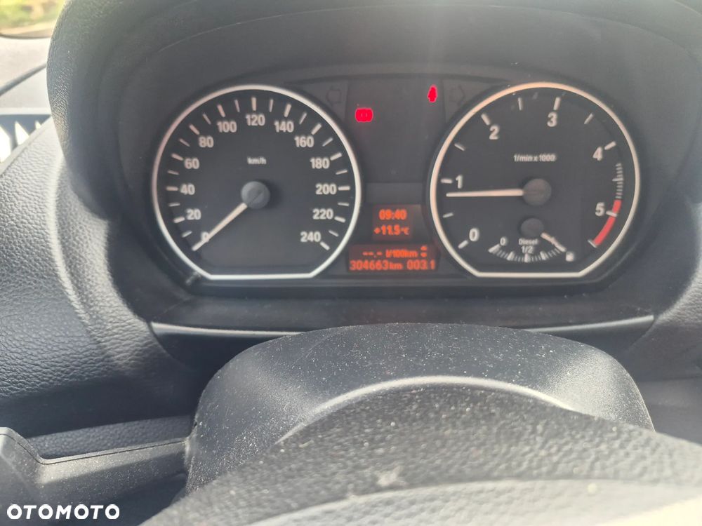 BMW Seria 1 116d Sport Line - 9