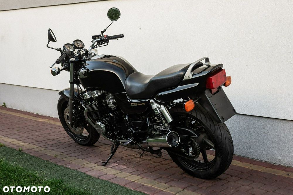 Honda CB - 4