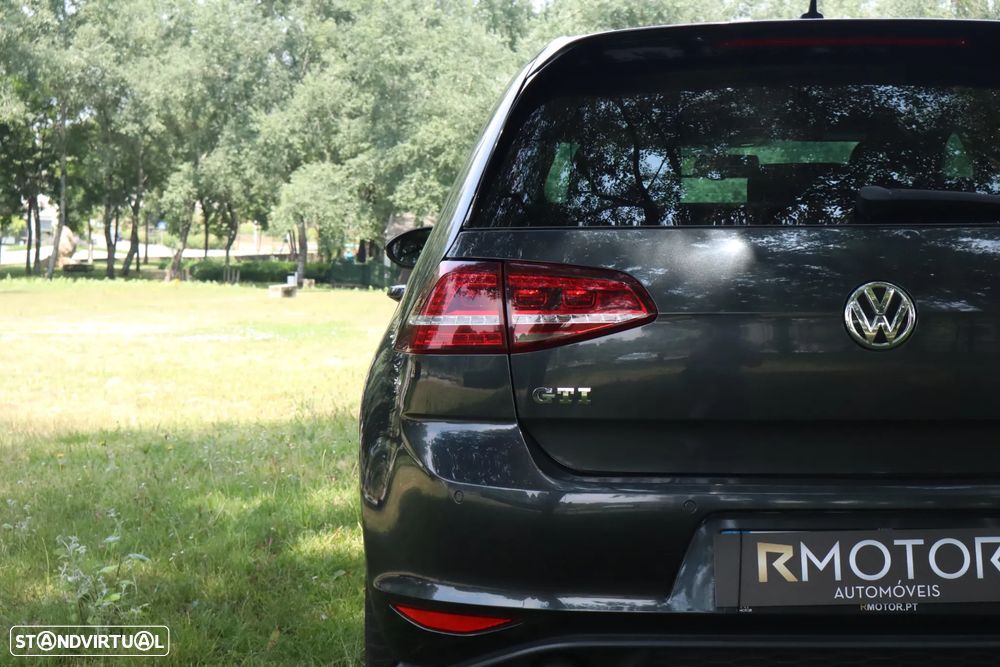 VW Golf 2.0 TSi GTi Performance - 5