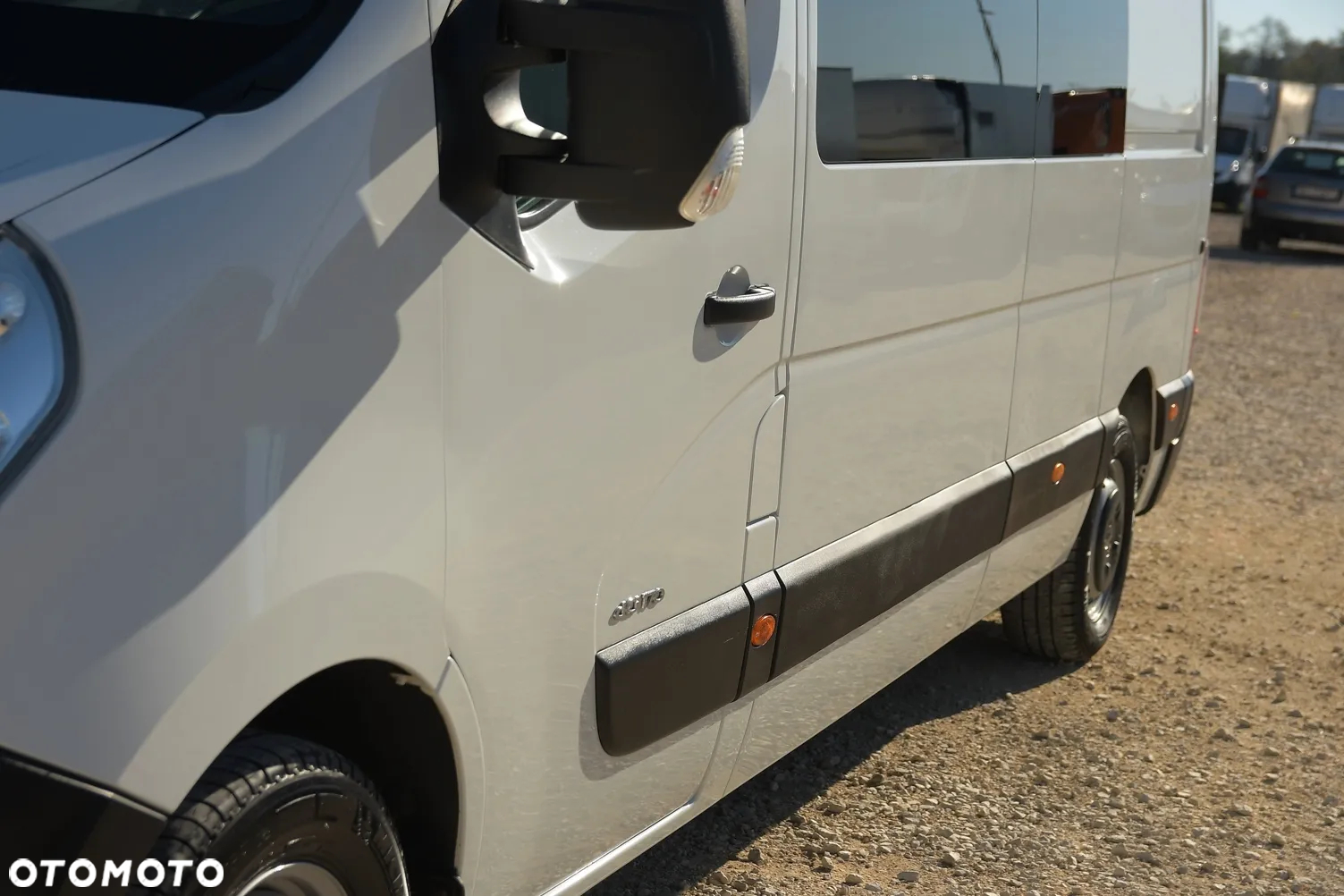 Renault MASTER 2.3 dCi 170KM * 9 osób * TV * VIP * AUTOBUS * SOLAR DACH * ZADBANY! - 13