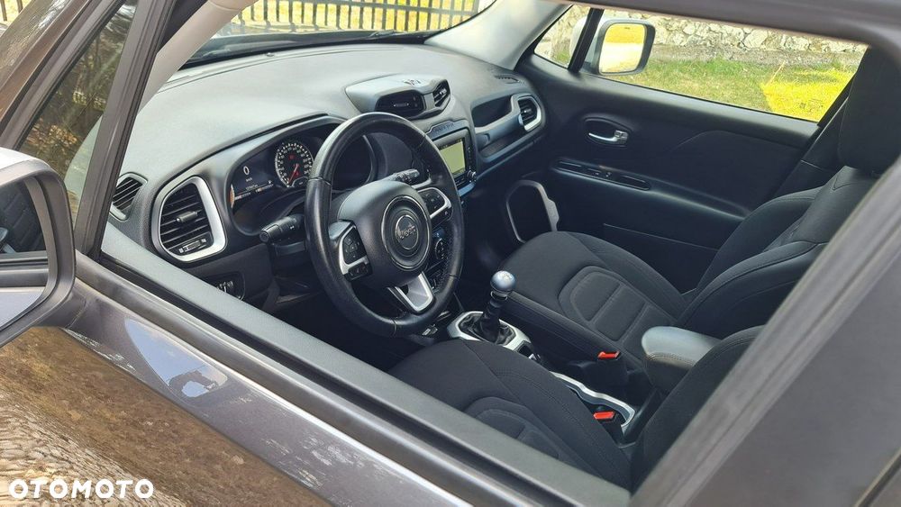 Jeep Renegade - 11