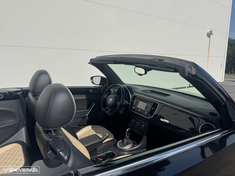 VW New Beetle Cabriolet The 1.6 TDI DSG Exclusive Design - 3