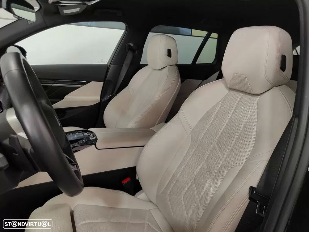 BMW i5 Touring eDrive40 - 35