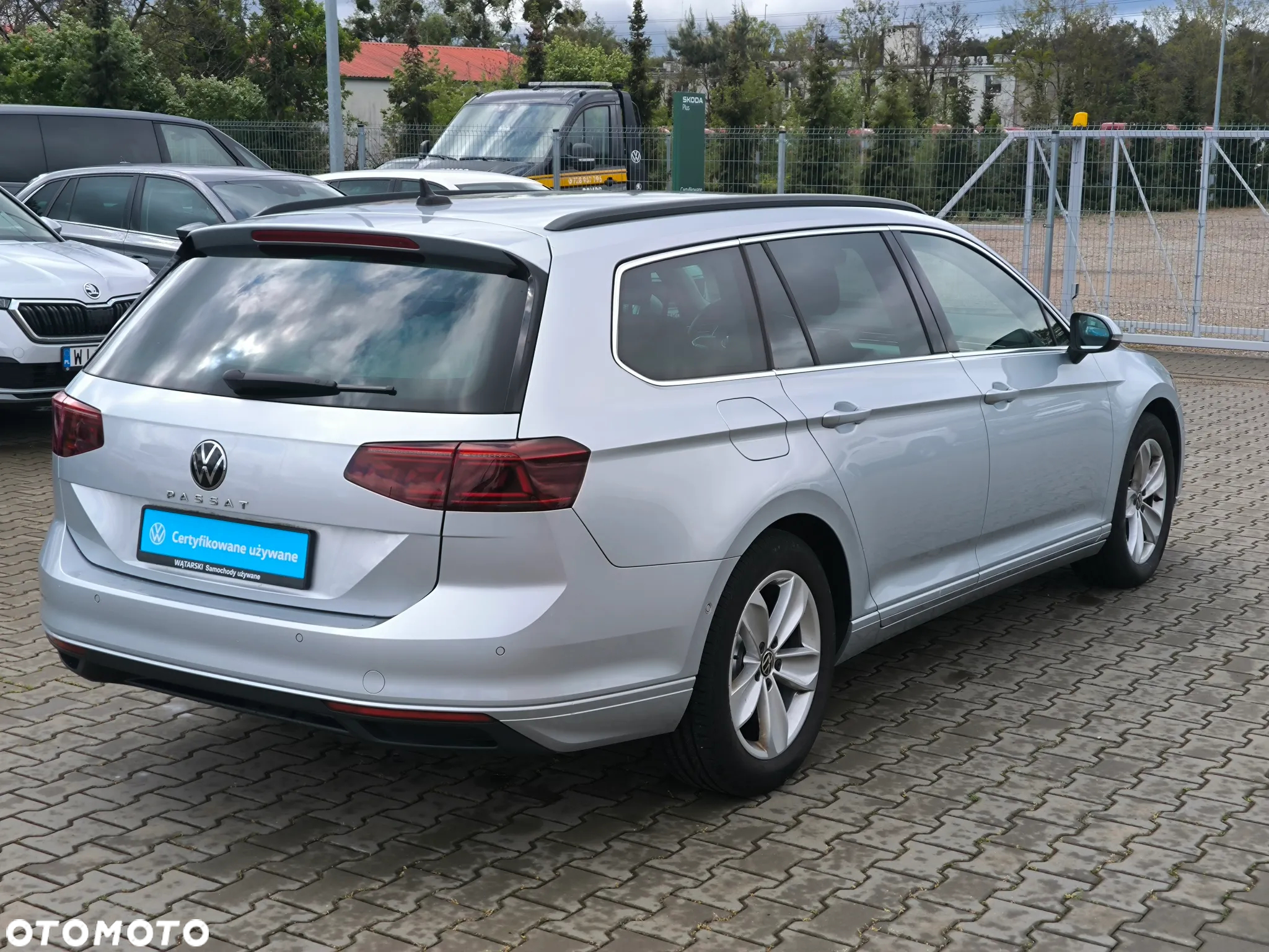Volkswagen Passat 2.0 TDI Business DSG - 8
