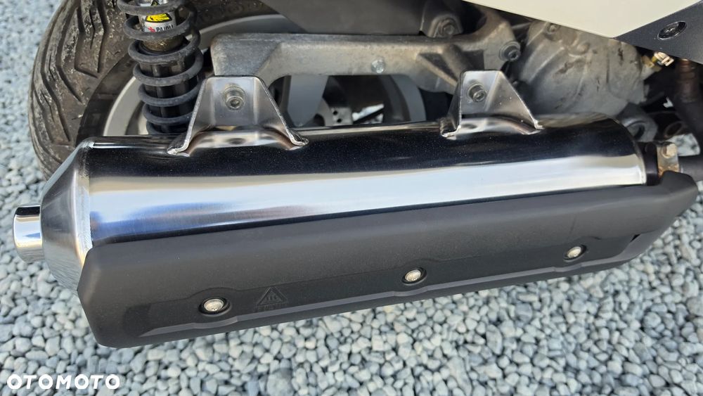 Peugeot Satelis - 15