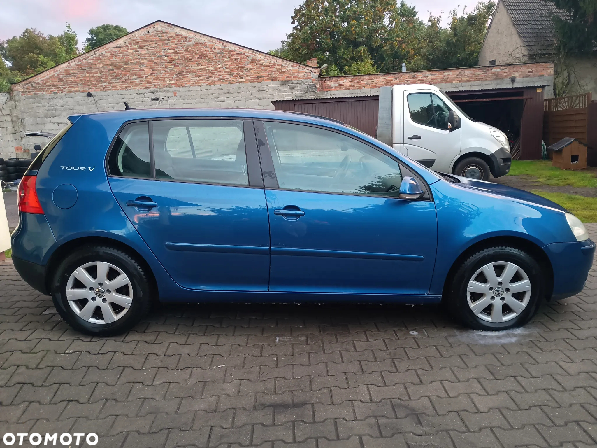 Volkswagen Golf - 5