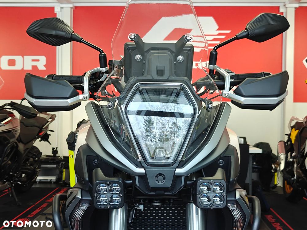 QJMOTOR SRT 600SX - 9