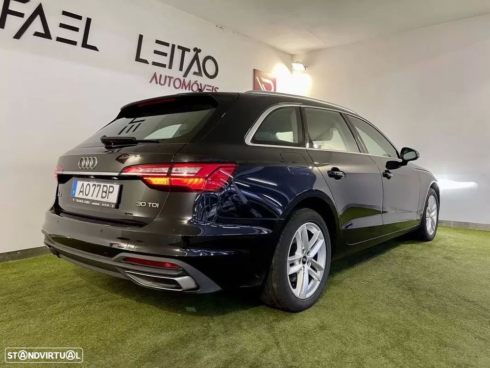 Audi A4 Avant 30 TDI Advanced S tronic - 8