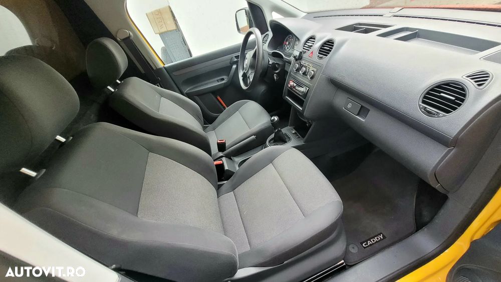 Volkswagen Caddy 1.6 TDI BlueMotion - 5