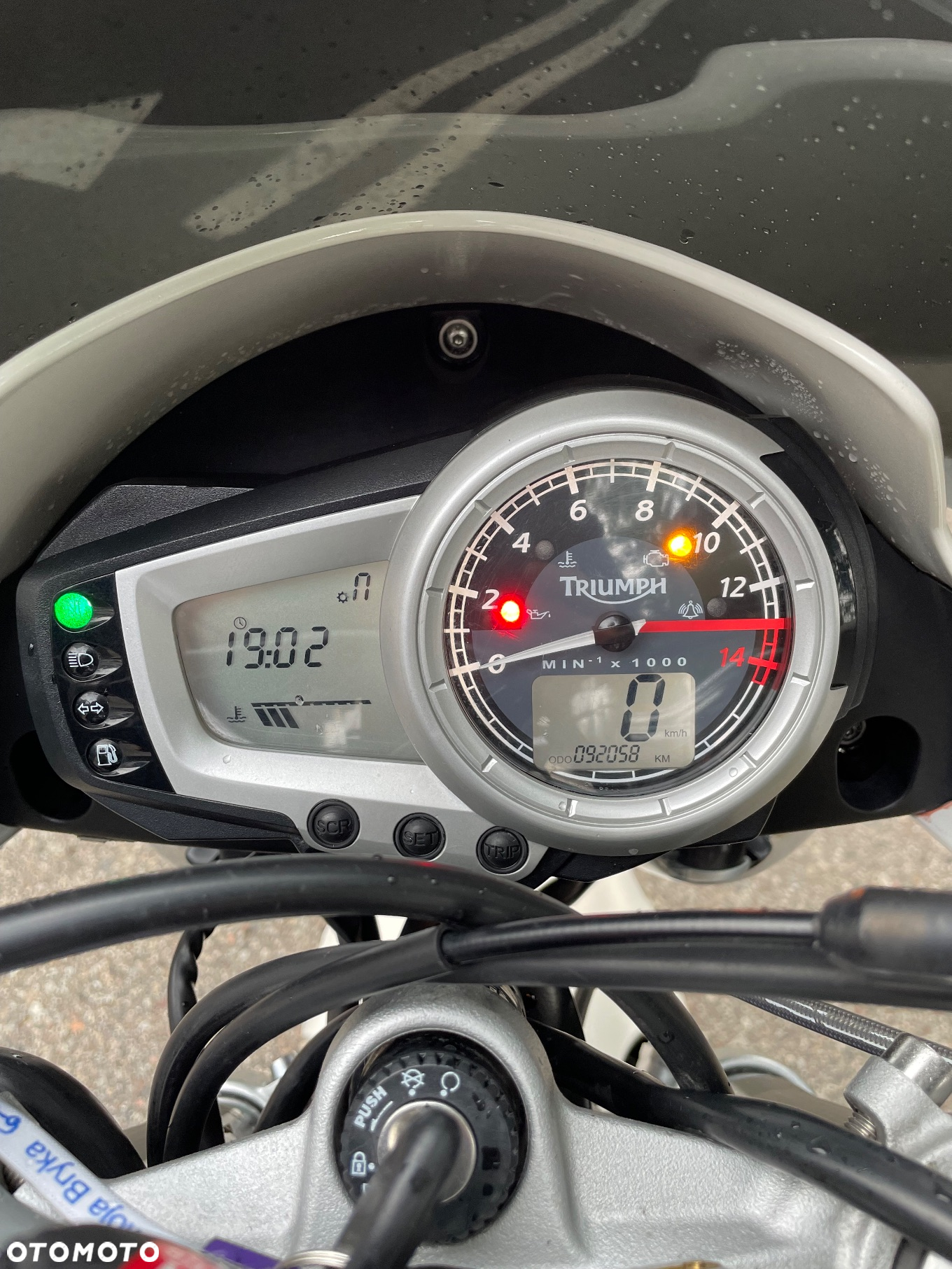 Triumph Street Triple - 20