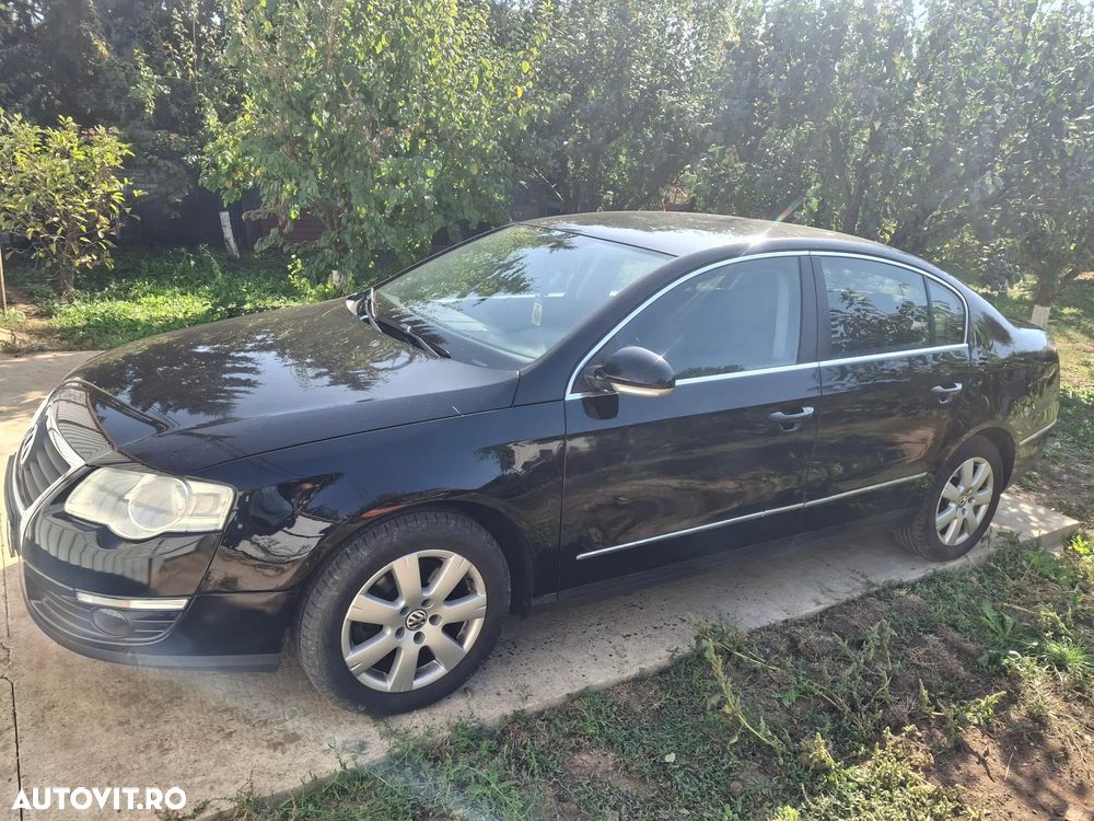 Volkswagen Passat - 4