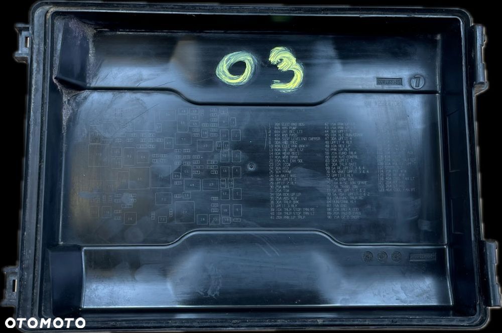 O3 CADILLAC ESCALADE IV 2014 - SKRZYNKA BEZPIECZNIKÓW PRZEKAŹNIKÓW 23227061 - 8