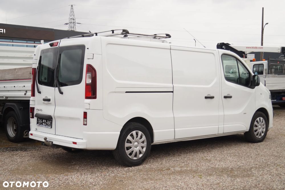 Opel Vivaro - 8