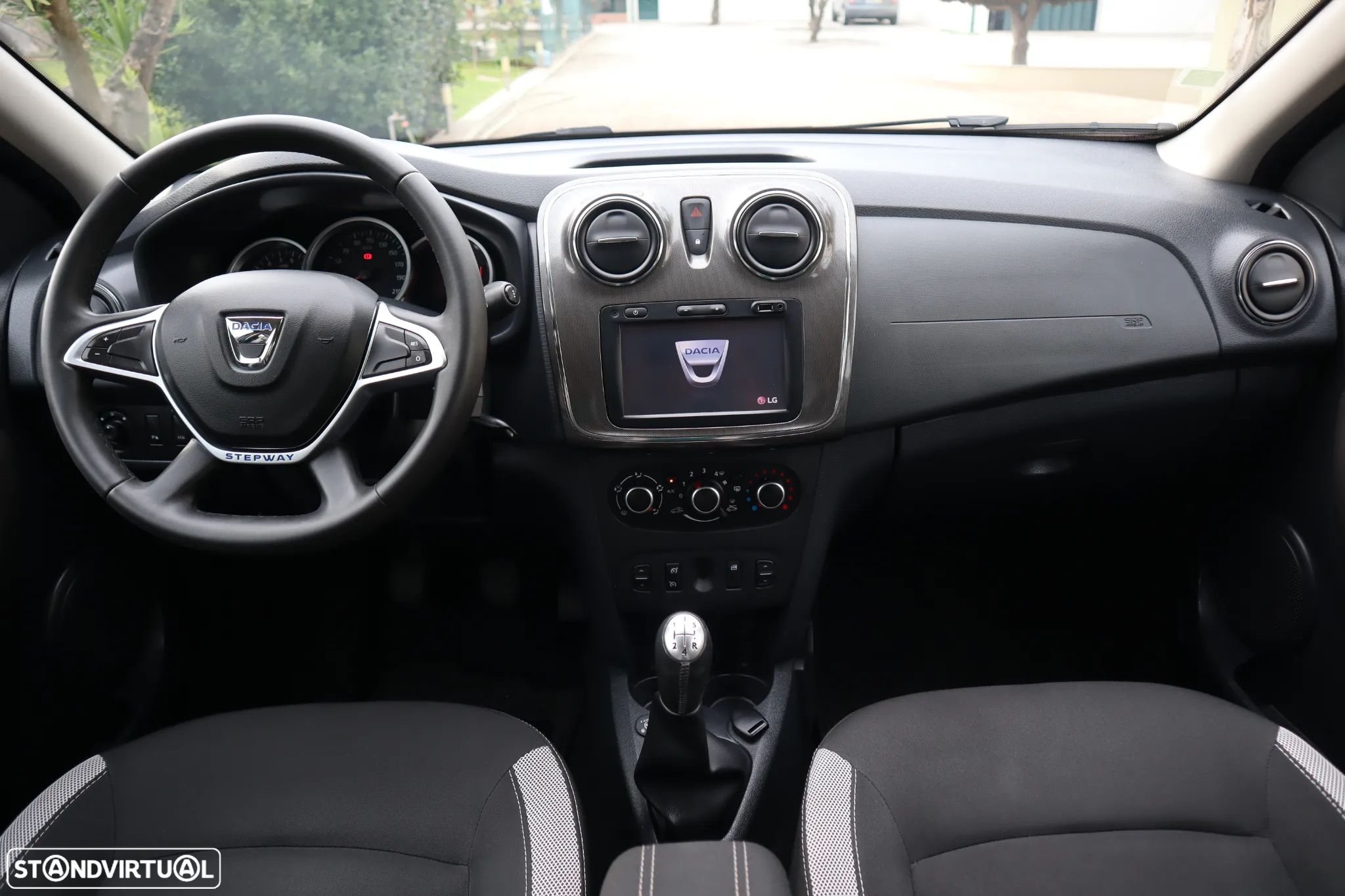 Dacia Sandero 0.9 TCe Stepway Bi-Fuel - 24