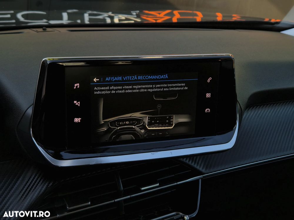 Peugeot 2008 PureTech 130 Allure Pack - 29