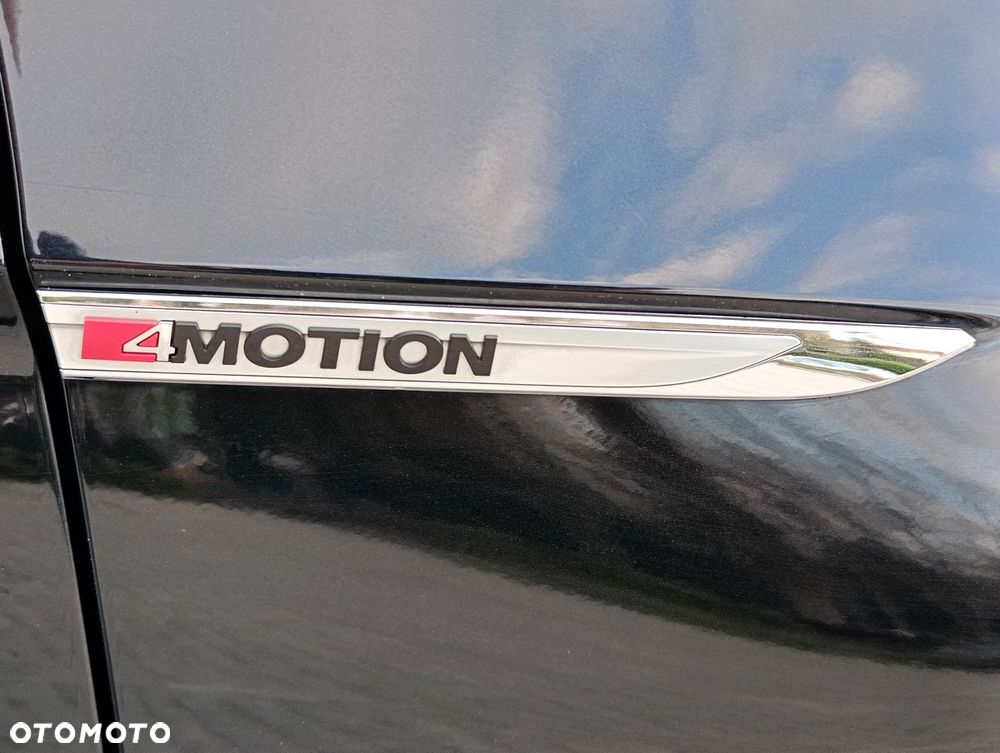 Volkswagen Passat Variant 2.0 TDI SCR DSG 4Motion Business - 10