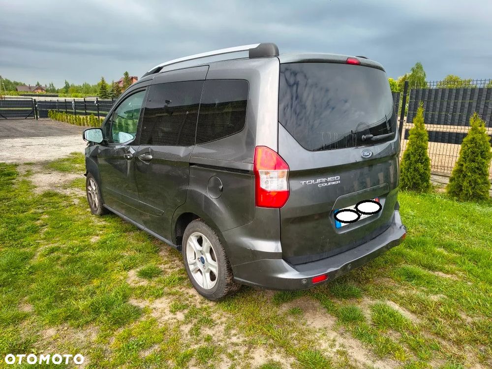 Ford Tourneo Courier - 3