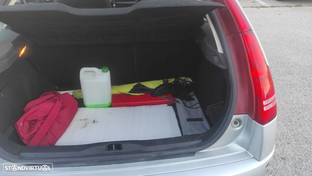 Citroën C4 1.4 16V SX - 4