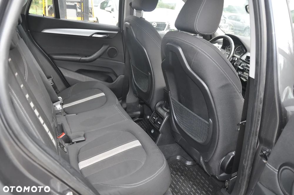 BMW X1 - 17