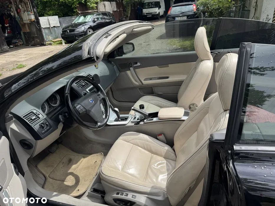 Volvo C70 T5 Momentum - 3