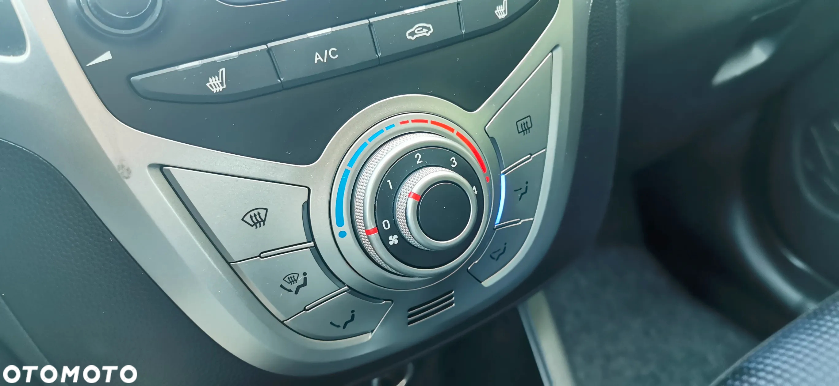 Hyundai ix20 1.4 Fifa World Cup Edition - 7