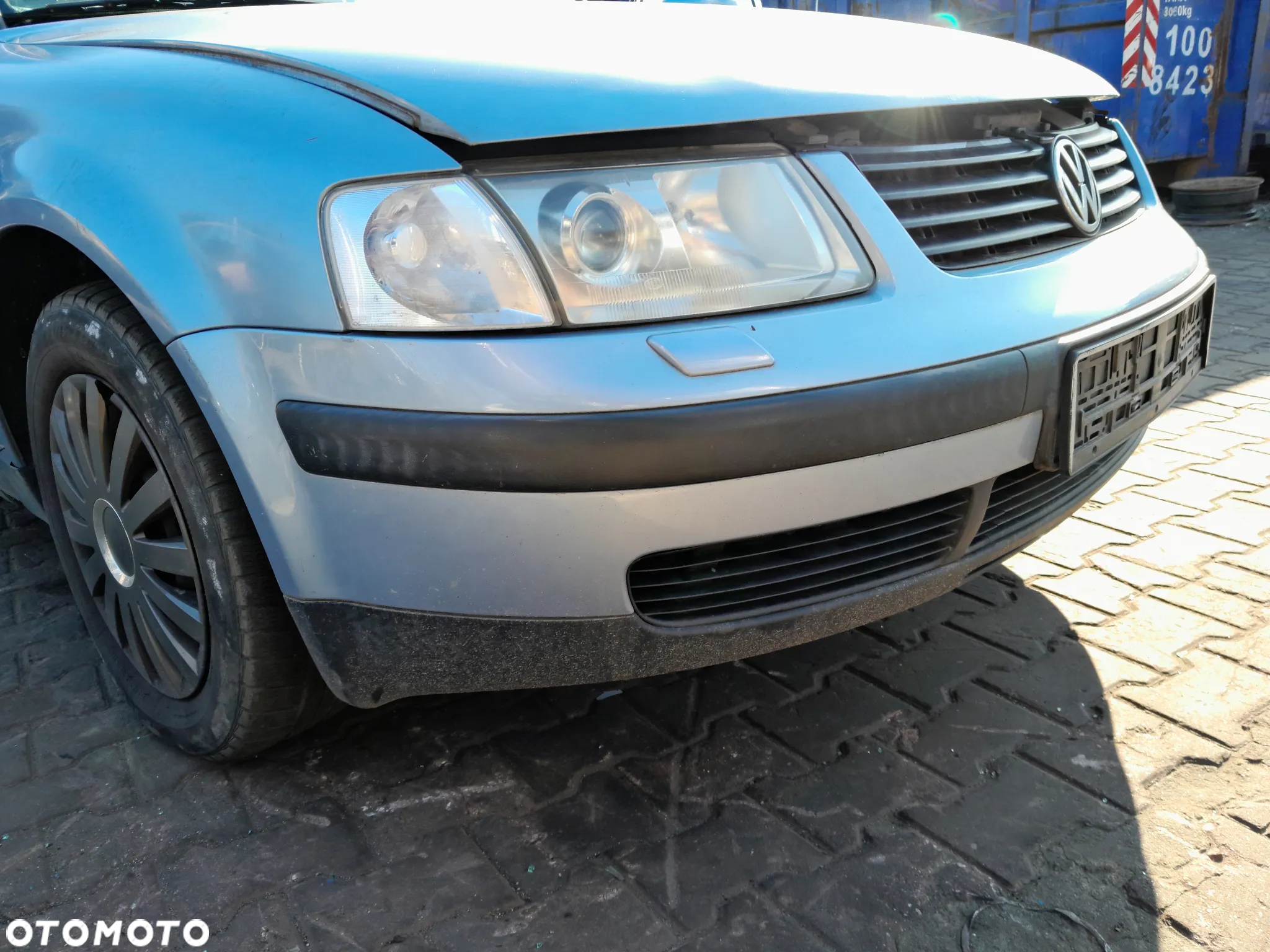 Zderzak przedni VW Passat B5 96-00r. LL5Y Xenon - 4