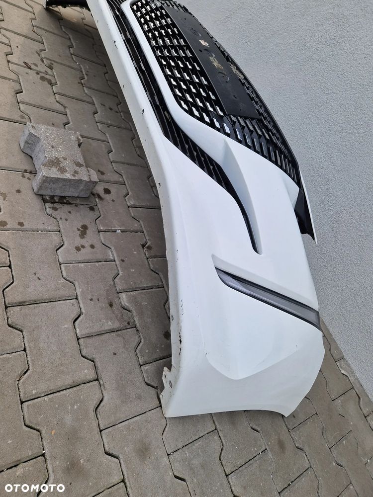 Zderzak Peugeot 208 II  model 2019 - - 10